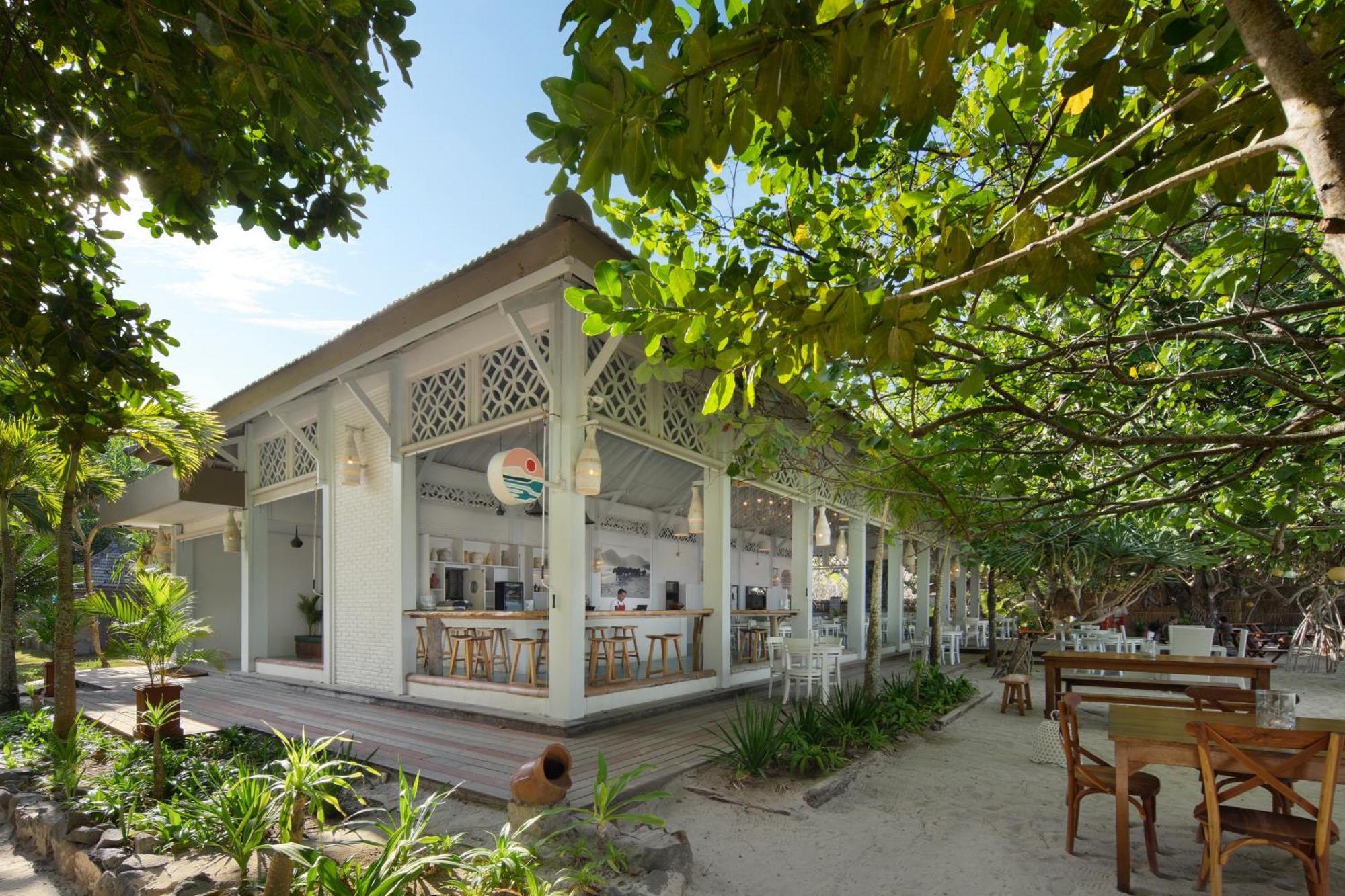 Sempiak Seaside Resort Selong Belanak Exterior photo