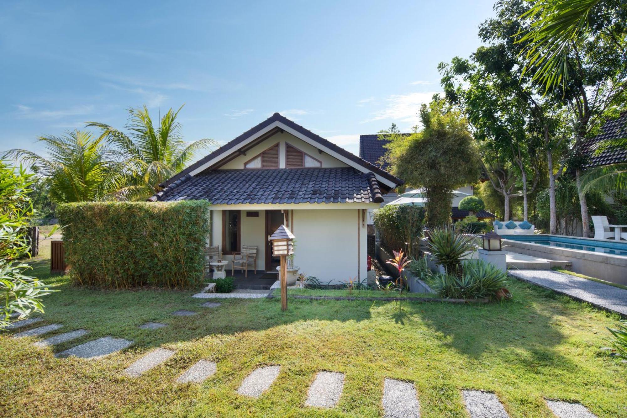 Sempiak Seaside Resort Selong Belanak Room photo